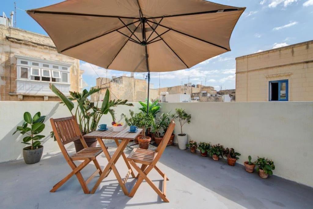 Traditional Maltese Town House In Floriana Екстер'єр фото