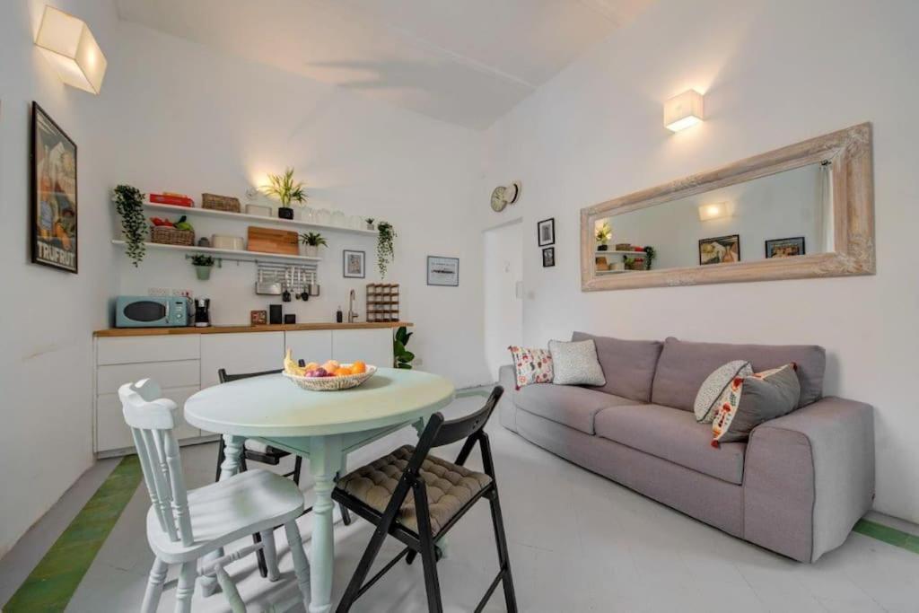 Traditional Maltese Town House In Floriana Екстер'єр фото