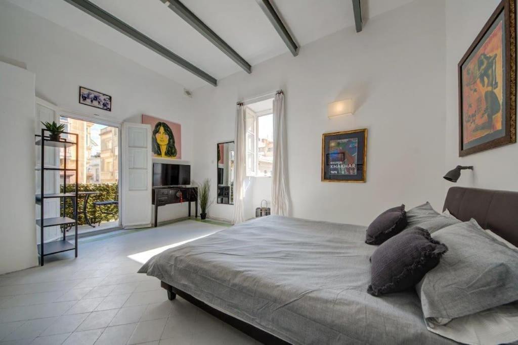 Traditional Maltese Town House In Floriana Екстер'єр фото